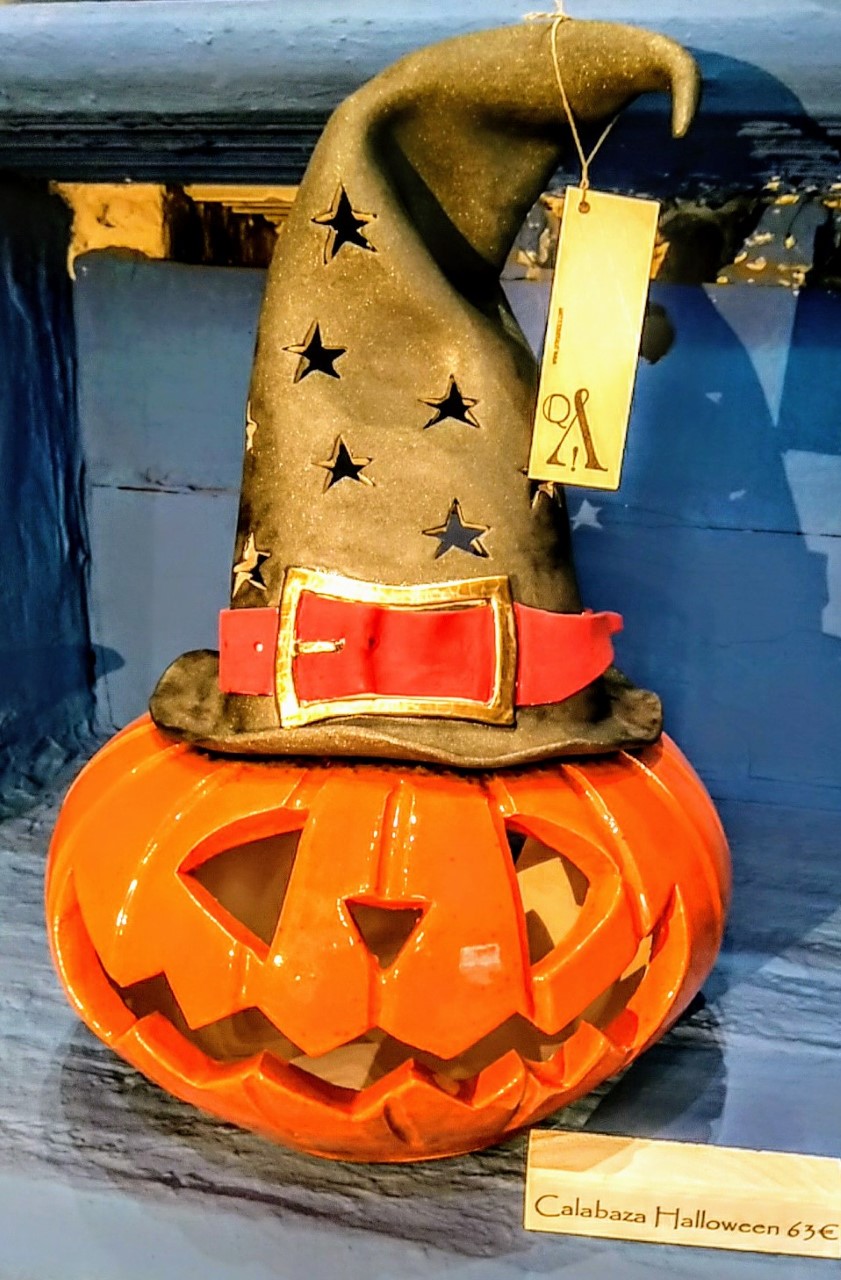Calabaza de Halloween con sombrero de bruja - Tienda de Regalos
