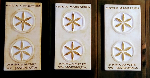 Piezas artesanas personalizadas para eventos ceramica personalizada ayuntamientos